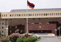 Ermənistanda çaxnaşma: Ordu nəzarətdən çıxır