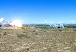 Artilleriya bölmələrinin döyüş atışlı taktiki təlimi başa çatdı - VİDEO