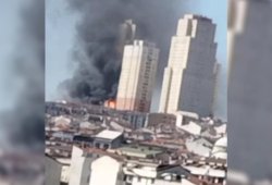 İstanbulda fabrikdə güclü yanğın oldu