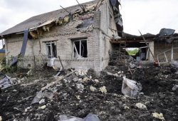 Ukrayna Luqanskı vurdu - 35 yaralı
