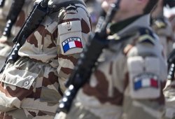 Paris meri Makronu Ermənistana ordu göndərməyə çağırıb
