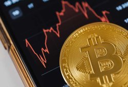 Bitcoin qiyməti fevral ayından bəri ilk dəfə olaraq ən aşağı səviyyəyə düşüb