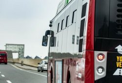 Avtobus sürücülərinin kobud qayda pozuntusuna yol verdikləri yol -VİDEO