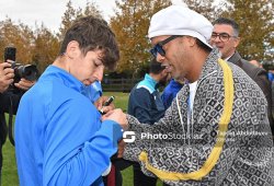 Ronaldinyo Bakıda yeniyetmə futbolçularla görüşdü- Video