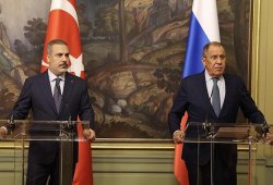 Fidanla Lavrov arasında KRİTİK MÜZAKİRƏ