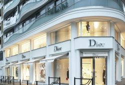 "Christian Dior"un Azərbaycandakı şirkəti       ləğv      edildi