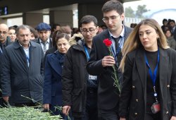 Xatirələri Bakı aeroportunda anılır - Fotolar