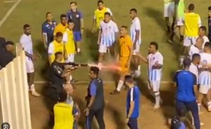 Futbolda şok yaşandı: Polis qapıçını güllələdi +VİDEO