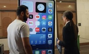 İki metr uzunluğu olan telefon təqdim edilib