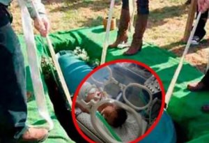 ШОК! Женщина после смерти родила ребенка в гробу +VİDEO