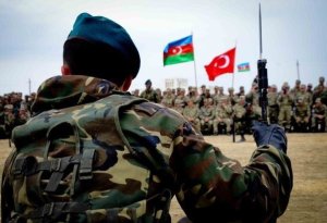 Türkiyənin  artilleriya qurğuları və minaatanları Azərbaycana gətirilir