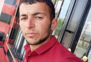 Gürcü polis azərbaycanlı gənci döydü