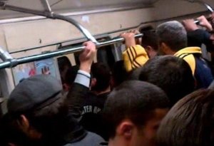 Bakı metrosunda oğlan qıza TƏCAVÜZ ETDİ - Qızın ürəyi getdi