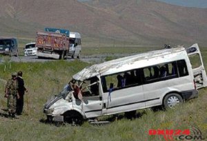 Şəkidə daha bir FACİƏ - Turist avtobusu qəzaya uğrayıb