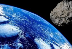 Yerə iki nəhəng asteroid yaxınlaşır