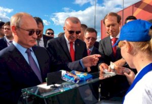 Ərdoğanla Putinə dondurma satan qız yoxa çıxıb