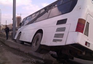 Bakıda avtobus sürücüsü dəhşətli qəza törətdi - ANBAAN