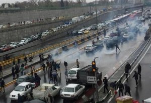 İran ÇALXALANIR: Prezidentin baş tutmayan planı, 208 nəfər öldürüldü