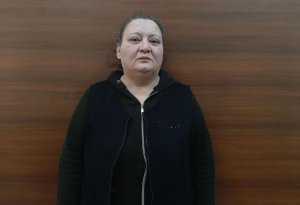 Bakı metrosu yaxınlığında əməliyyat: Polis qadını tutdu +FOTO