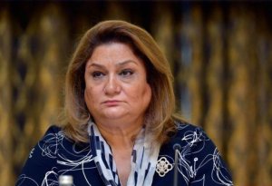 Hicran Hüseynova Dövlət Komitəsinin sədri vəzifəsinin icrasını dayandırıb