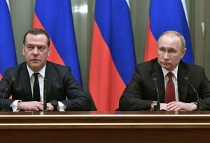 Putin Medvedevə yeni vəzifə təklif edib