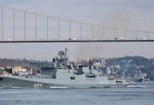 SON DƏQİQƏ: Rusiyanın döyüş gəmiləri İstanbul boğazına girdi