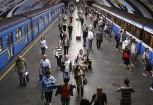 Ukraynada metrolar bağlandı