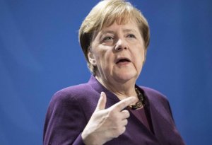 Dünya  ŞOKDADIR: Angela Merkel KARANTİNƏ ALINDI