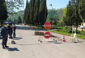 Karantini pozan şəxsdən narkotik çıxdı - FOTO