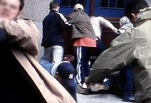 Azərbaycanda dəhşət: 40 nəfər arasında davada gənc oğlan öldürüldü —  VİDEO
