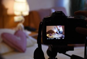 Bakıda biabırçılıq! Oteldən intim görüntülərini paylaşdı (18+VİDEO)