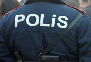 Qaraçılar  yığışıb polisi   döydü  - AZƏRBAYCANDA