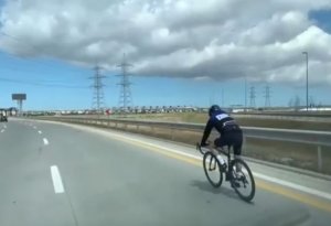 Azərbaycanda nazir 200 kilometri velosipedlə dayanmadan 7 saata qət etdi - VİDEO