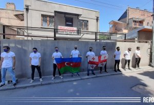 Ermənistanın Gürcüstandakı səfirliyi qarşısında etiraz aksiyası keçirilir