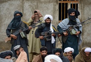 Əfqan qız valideynlərini öldürən “Taliban”çıları güllələdi