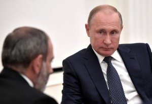 Paşinyan dayanmadan Putinə zəng edir