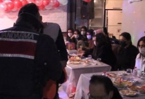 Polis Yeni il şənliyi keçirilən villaya basqın etdi: 29 nəfər saxlanıldı