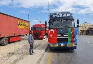 İcra başçısının “5 şəhid məzarının üstünü götürməlisən” tələbini rədd edən sahibkarın obyekti dağıdıldı - FOTO/VİDEO