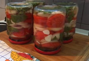 Pomidor Salatının resepti - VİDEO