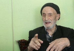 110 yaşlı Mahmud kişi - Hər gün 2 litr elə içkidən içir ki, inanmayacaqsınız - FOTO