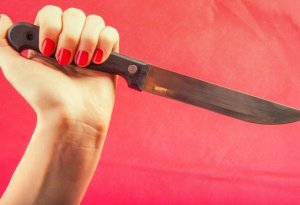Ukraynalı qadın azərbaycanlı sevgilisini bıçaqladı - SƏBƏB