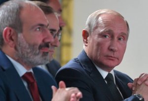 Пашинян принял предложение Путина: граница Армении с Азербайджаном пройдёт по советским картам