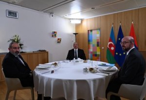 После встречи Алиева и Пашиняна Евросоюз выступил в поддержку Азербайджана СРОЧНО В НОМЕР
