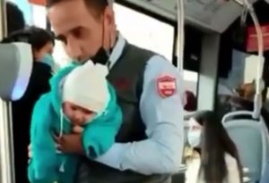 Avtobusu saxlayıb uşağı sakitləşdirən sürücü barədə MARAQLI FAKTLAR - VİDEO