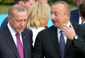 Алиев и Эрдоган предложили Зеленскому организовать переговоры с Путиным