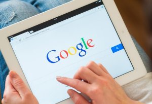 “Google” Rusiyanın dövlət mediasını bloklayıb