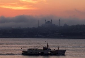 Турция закроет Босфор и Дарданеллы для военных кораблей России и Украины