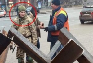 Putin əlində silah Kiyevdə göründü – Hamı şokda + FOTO