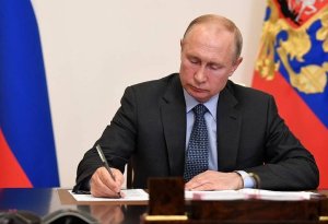 Putin mühüm fərman imzaladı