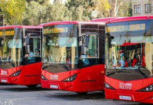 ŞAD XƏBƏR: Bu avtobusda gedişhaqqı ucuzlaşdı-  VİDEO